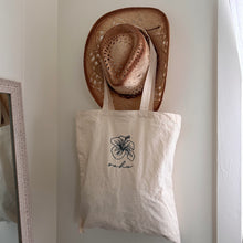 Load image into Gallery viewer, Hibiscus Oahu Tote Bag