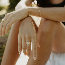 Load image into Gallery viewer, Moonstone Verona Ring
