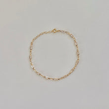 Load image into Gallery viewer, Amour CZ Bracelet
