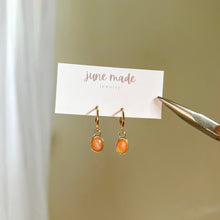 Load image into Gallery viewer, Sunstone Flor Huggie Earrings
