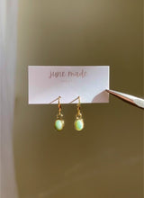 Load and play video in Gallery viewer, Aventurine Flor Huggie Earrings
