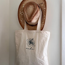 Load image into Gallery viewer, Hibiscus Oahu Tote Bag
