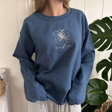 Load image into Gallery viewer, Hibiscus Oahu Sweatshirt - Indigo Blue
