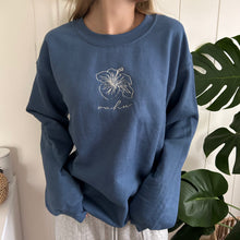 Load image into Gallery viewer, Hibiscus Oahu Sweatshirt - Indigo Blue
