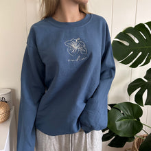 Load image into Gallery viewer, Hibiscus Oahu Sweatshirt - Indigo Blue
