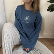 Load image into Gallery viewer, Hibiscus Oahu Sweatshirt - Indigo Blue
