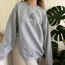 Load image into Gallery viewer, Hibiscus Oahu Sweatshirt - Grey

