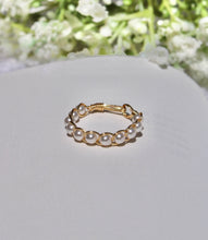 Load image into Gallery viewer, Pearl Braided Wire Ring
