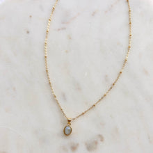 Load image into Gallery viewer, Eve Labradorite Necklace
